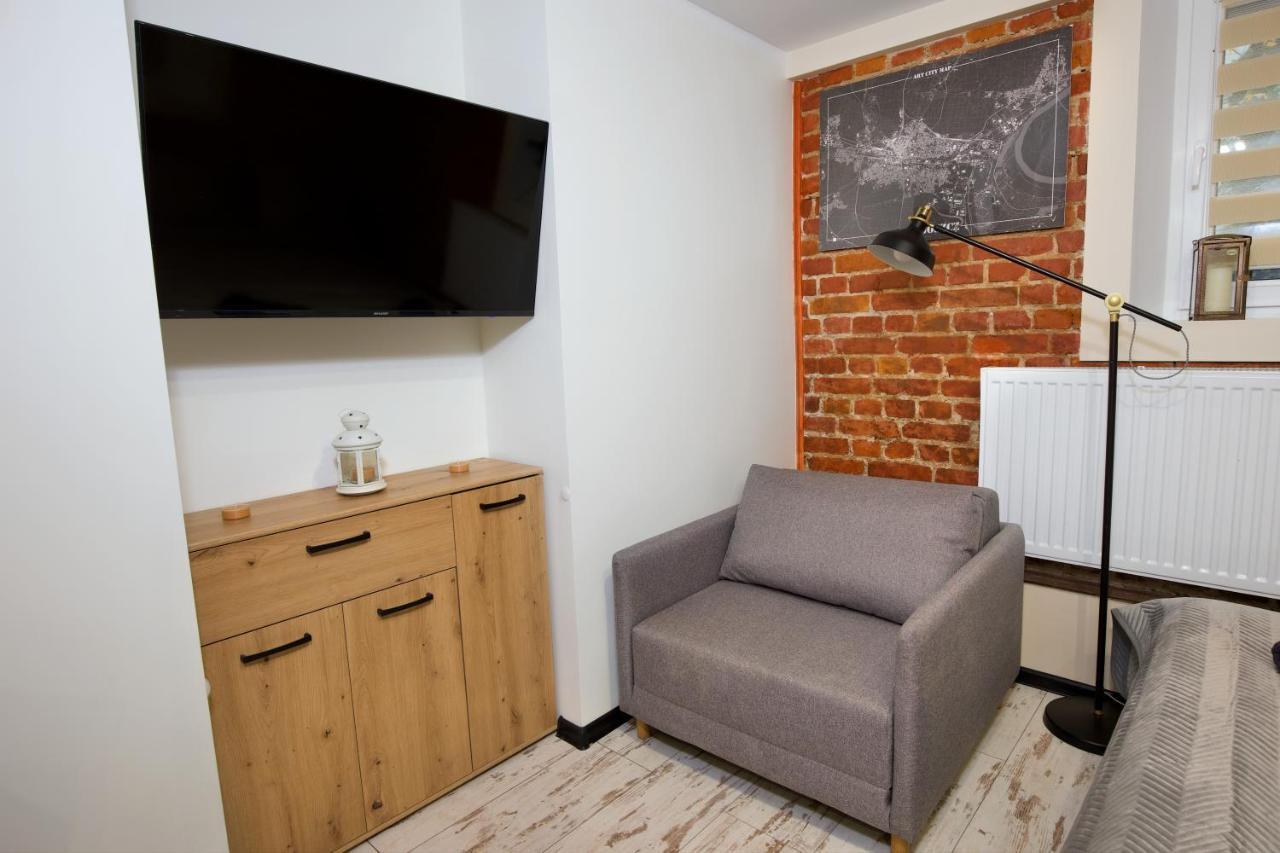 Lofty Chopina Apartment *